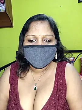 Snapshot of straightthing chatting on March 2025 07:25:02 PM straightthing online show from March 2025 07:25:02 PM