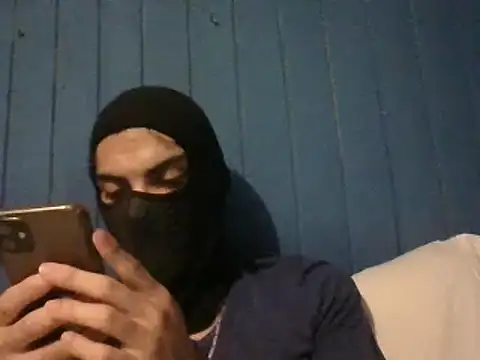 tunutriahot online show from January 2025 04:47:01 AM