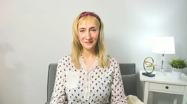 Snapshot of MargaretMilf69 chatting on February 2025 07:30:02 PM MargaretMilf69 online show from February 2025 07:30:02 PM