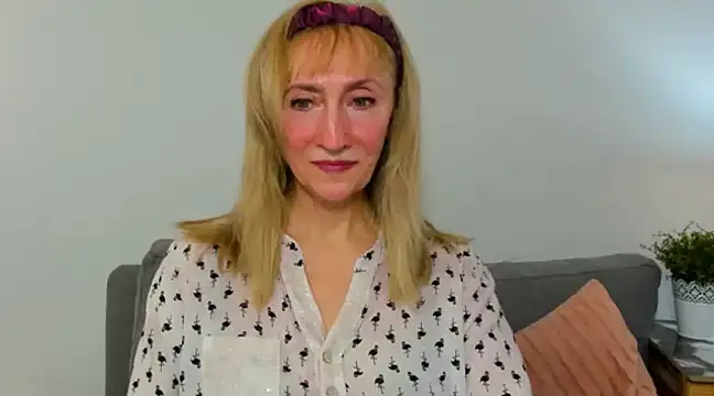 Snapshot of MargaretMilf69 chatting on March 2025 02:25:02 PM MargaretMilf69 online show from March 2025 02:25:02 PM