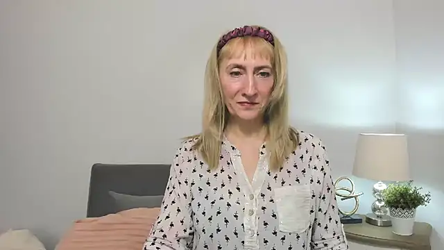 Snapshot of MargaretMilf69 chatting on March 2025 10:28:02 AM MargaretMilf69 online show from March 2025 10:28:02 AM