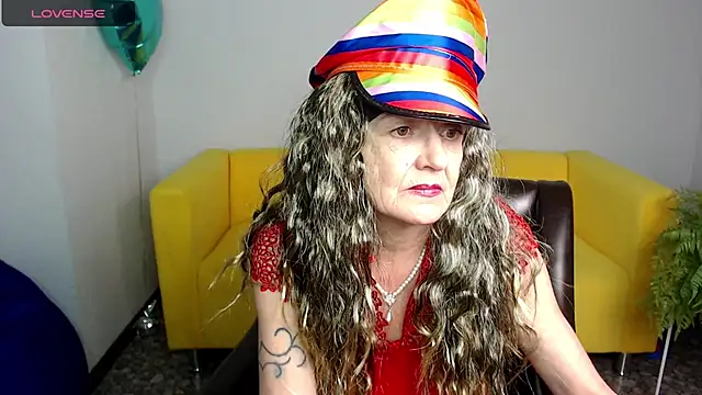 Snapshot of SexyGrandma_ chatting on February 2025 10:26:02 PM SexyGrandma online show from February 2025 10:26:02 PM
