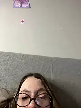 DearAlise online show from July 2026 11:44:02 AM