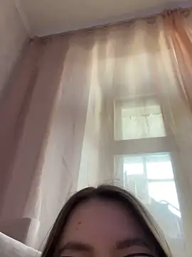 DearAlise online show from March 2026 10:42:01 AM