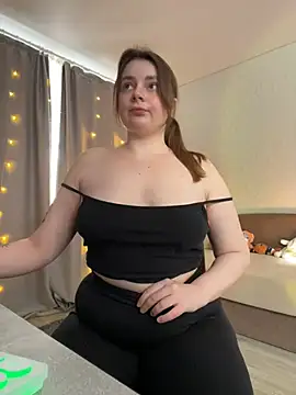 DearAlise online show from March 2025 12:55:02 PM