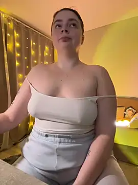 DearAlise online show from February 2025 08:20:02 PM