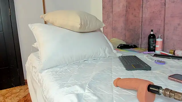 Annita001 online show from January 2026 06:58:01 PM