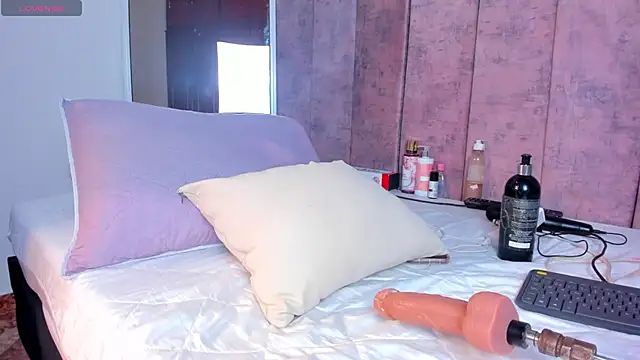 Annita001 online show from January 2026 07:19:02 PM