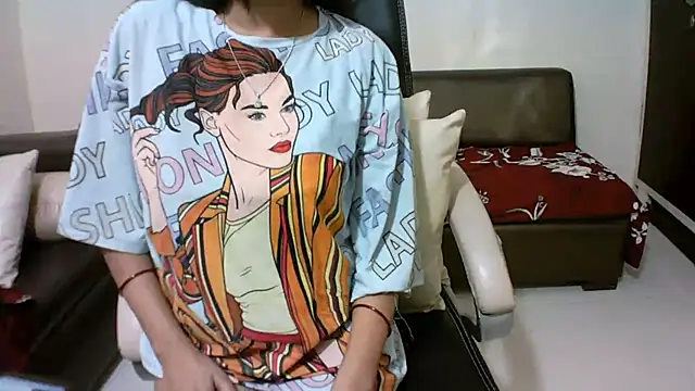 Snapshot of kajal__bhabhi_ chatting on April 2026 04:37:01 PM kajal bhabhi online show from April 2026 04:37:01 PM