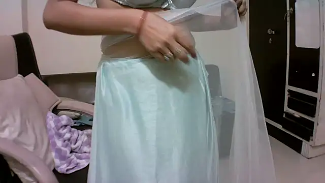 Snapshot of kajal__bhabhi_ chatting on May 2026 04:04:02 PM kajal bhabhi online show from May 2026 04:04:02 PM