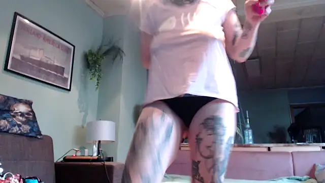 Astrid-Gilbert online show from January 2025 08:22:01 AM