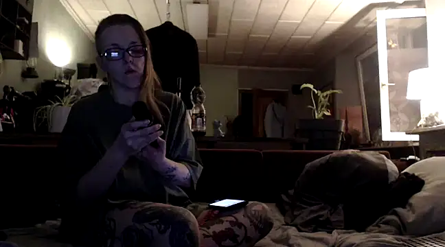 Astrid-Gilbert online show from March 2025 08:38:02 PM