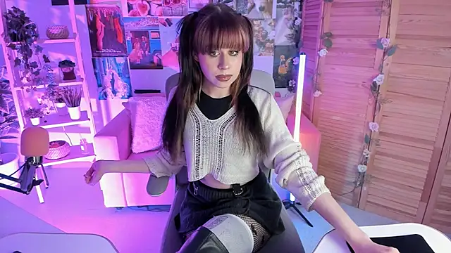 MisaPage online show from March 2025 09:05:02 PM