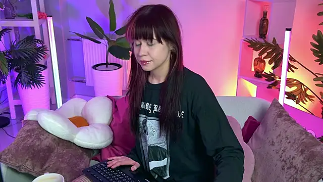 MisaPage online show from October 2025 12:12:02 AM