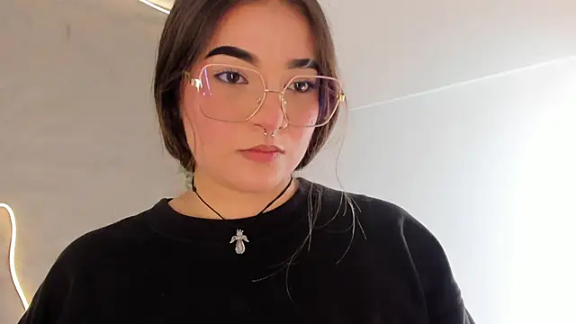 Snapshot of Shanntal_ chatting on February 2026 07:25:01 PM Shanntal online show from February 2026 07:25:01 PM