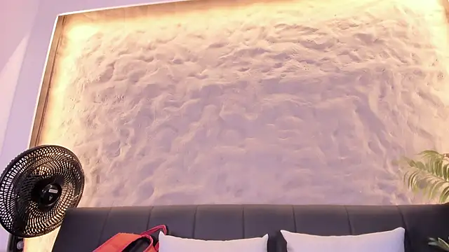 Snapshot of Shanntal_ chatting on February 2026 12:27:01 PM Shanntal online show from February 2026 12:27:01 PM