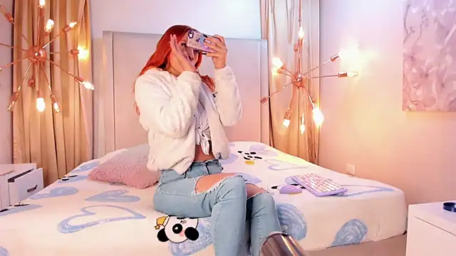 zoe taylorr1 online show from October 2025 02:45:01 AM
