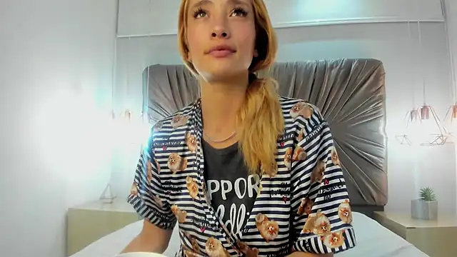 zoe taylorr1 online show from February 2025 07:31:02 AM