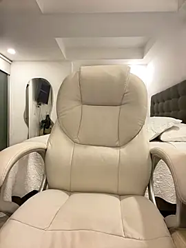 sofiaxox online show from February 2026 11:48:01 PM