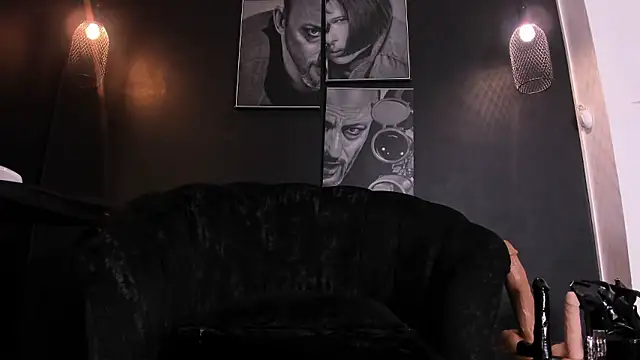 SadieManson  online show from January 2026 03:26:02 PM