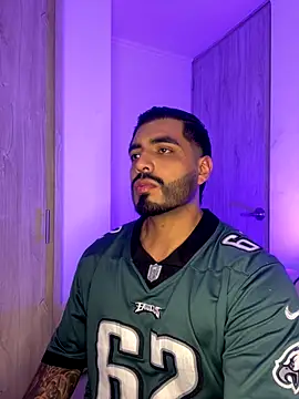 Snapshot of LeandroRusso chatting on November 2025 11:42:02 PM LeandroRusso online show from November 2025 11:42:02 PM