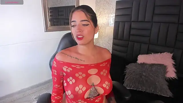 Hanna Vasquez online show from February 2025 09:20:02 PM