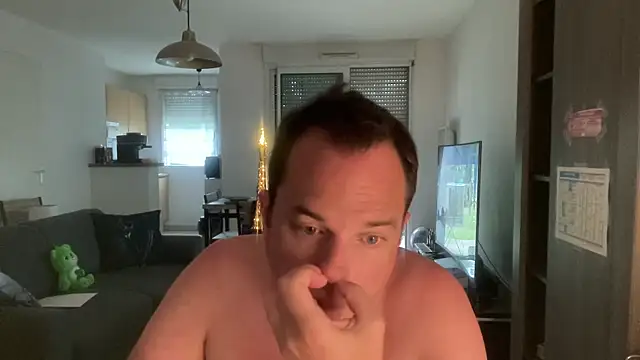 Snapshot of Funnyjul31 chatting on May 2026 05:27:02 PM Funnyjul31 online show from May 2026 05:27:02 PM