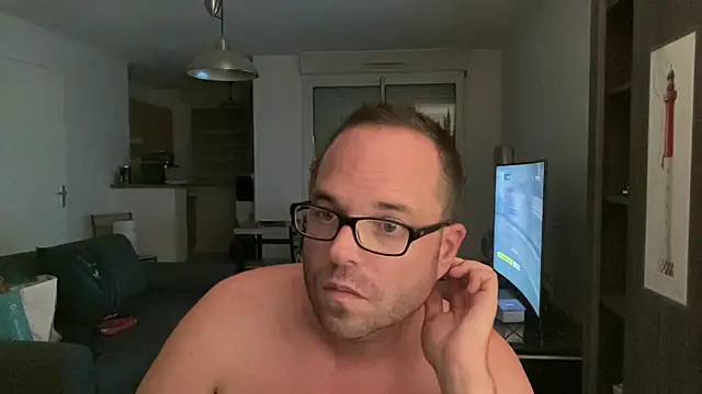 Snapshot of Funnyjul31 chatting on July 2026 05:06:02 PM Funnyjul31 online show from July 2026 05:06:02 PM