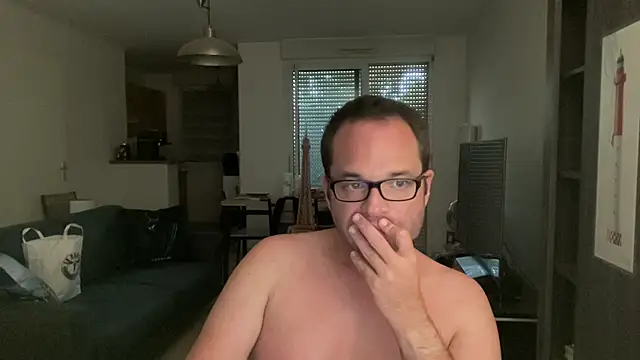 Snapshot of Funnyjul31 chatting on June 2026 06:29:01 PM Funnyjul31 online show from June 2026 06:29:01 PM