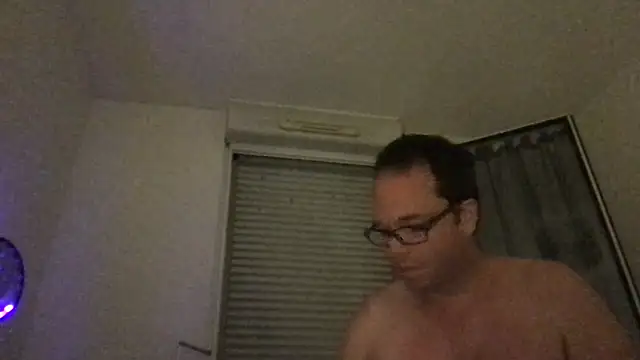 Snapshot of Funnyjul31 chatting on May 2026 10:02:02 PM Funnyjul31 online show from May 2026 10:02:02 PM