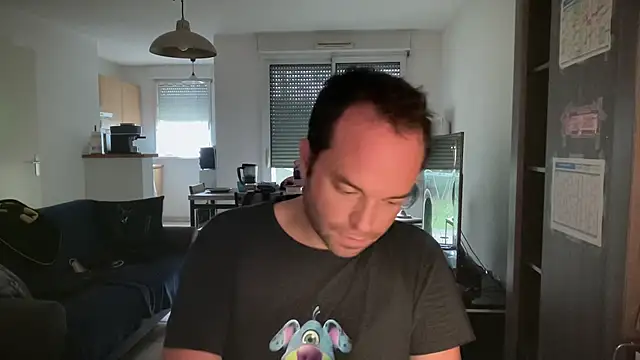 Funnyjul31 online show from November 2025 01:43:02 PM