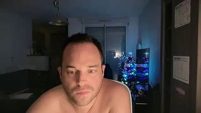 Funnyjul31 online show from December 2025 07:23:02 PM