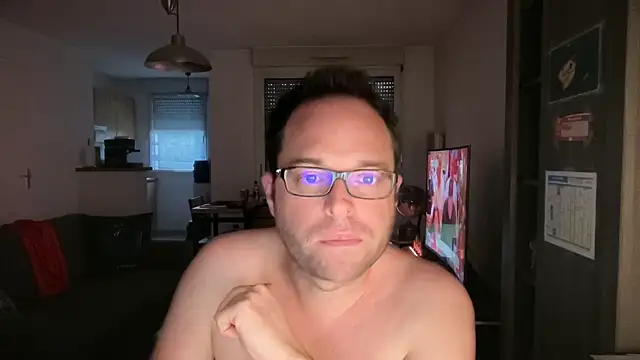 Funnyjul31 online show from March 2026 06:07:02 PM