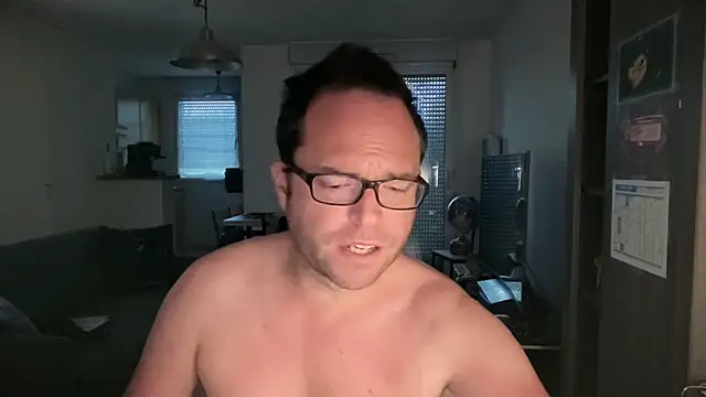 Funnyjul31 online show from March 2026 01:46:01 PM
