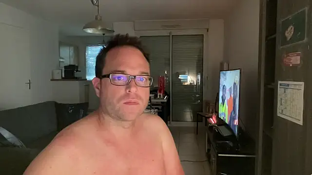 Funnyjul31 online show from April 2026 04:44:02 PM