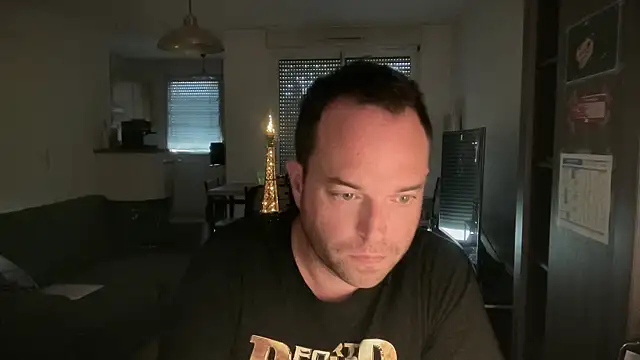 Funnyjul31 online show from April 2026 02:20:02 PM