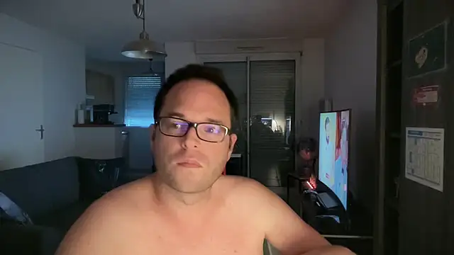 Funnyjul31 online show from March 2026 06:08:01 PM