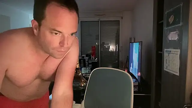 Funnyjul31 online show from April 2026 06:10:01 PM