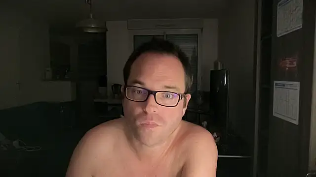 Funnyjul31 online show from November 2025 07:36:02 PM