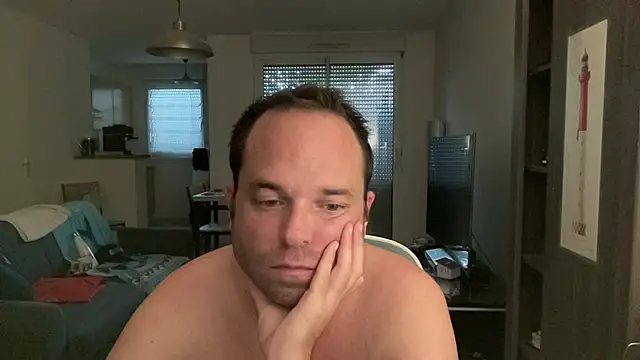 Snapshot of Funnyjul31 chatting on August 2026 03:28:01 PM Funnyjul31 online show from August 2026 03:28:01 PM
