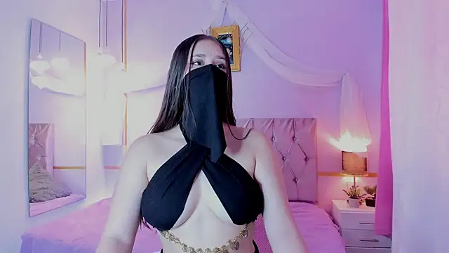 Snapshot of LeilaRasi chatting on March 2025 12:07:02 PM LeilaRasi online show from March 2025 12:07:02 PM