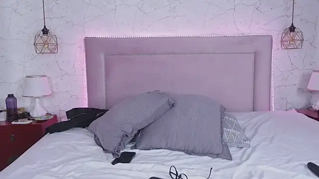 MillaBlis online show from March 2025 11:47:01 PM