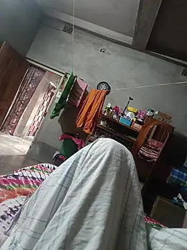 birds0641 online show from November 2025 09:03:02 AM