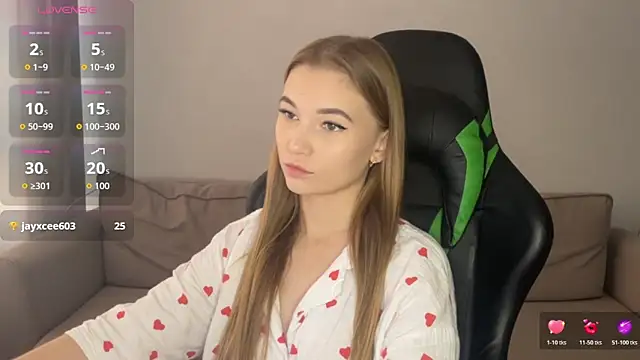 Snapshot of maria_plaudice chatting on November 2025 05:22:01 AM maria plaudice online show from November 2025 05:22:01 AM