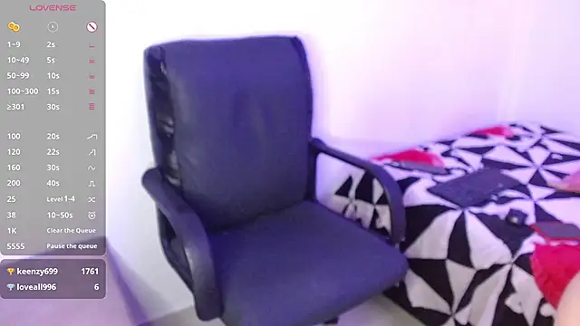 Luna-Naughty online show from March 2025 03:22:01 AM