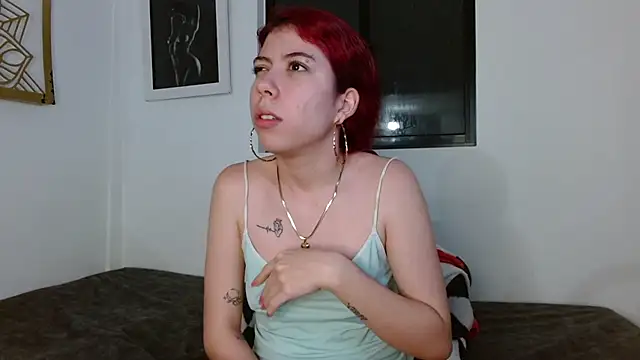 Luna-Naughty online show from February 2025 05:37:01 AM