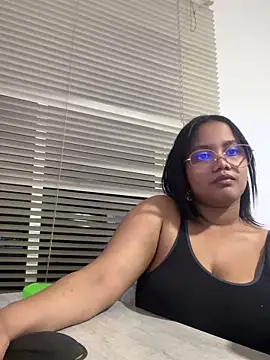 my cam online show from March 2025 01:16:01 AM