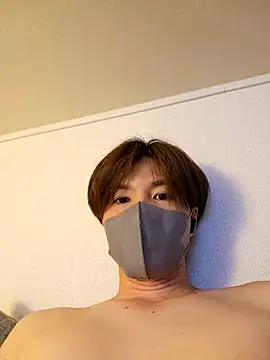 yuukee11111 online show from February 2025 12:04:01 PM