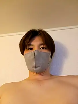 yuukee11111 online show from February 2025 03:03:01 PM