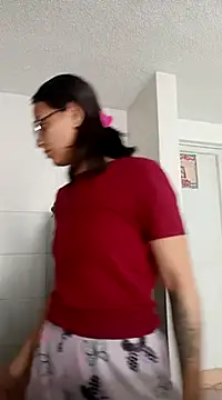 Snapshot of bri_ali chatting on February 2025 01:00:01 PM bri ali online show from February 2025 01:00:01 PM